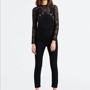 Levi’s Ankle Skinny Black Overalls